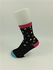 Le modèle noir badine toutes les chaussettes de coton, anti chaussettes épaisses bactériennes tricotées de coton pour des enfants